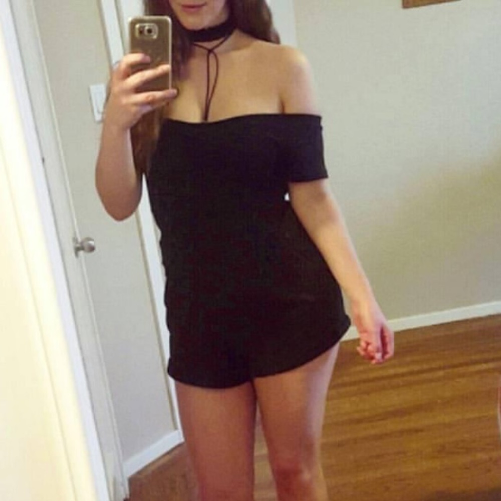 Off the shoulder romper play suit